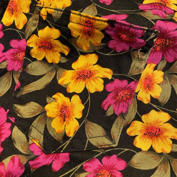 GB GIRLS - FLORAL PRINT SKIRT - Picture 3 of 4